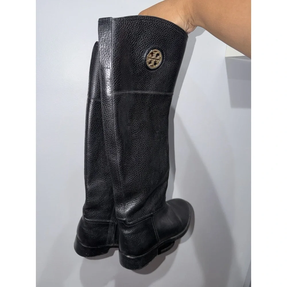 Tory Burch Black Riding Boots Pebbled Leather Sz 7 Gold‎ Detail